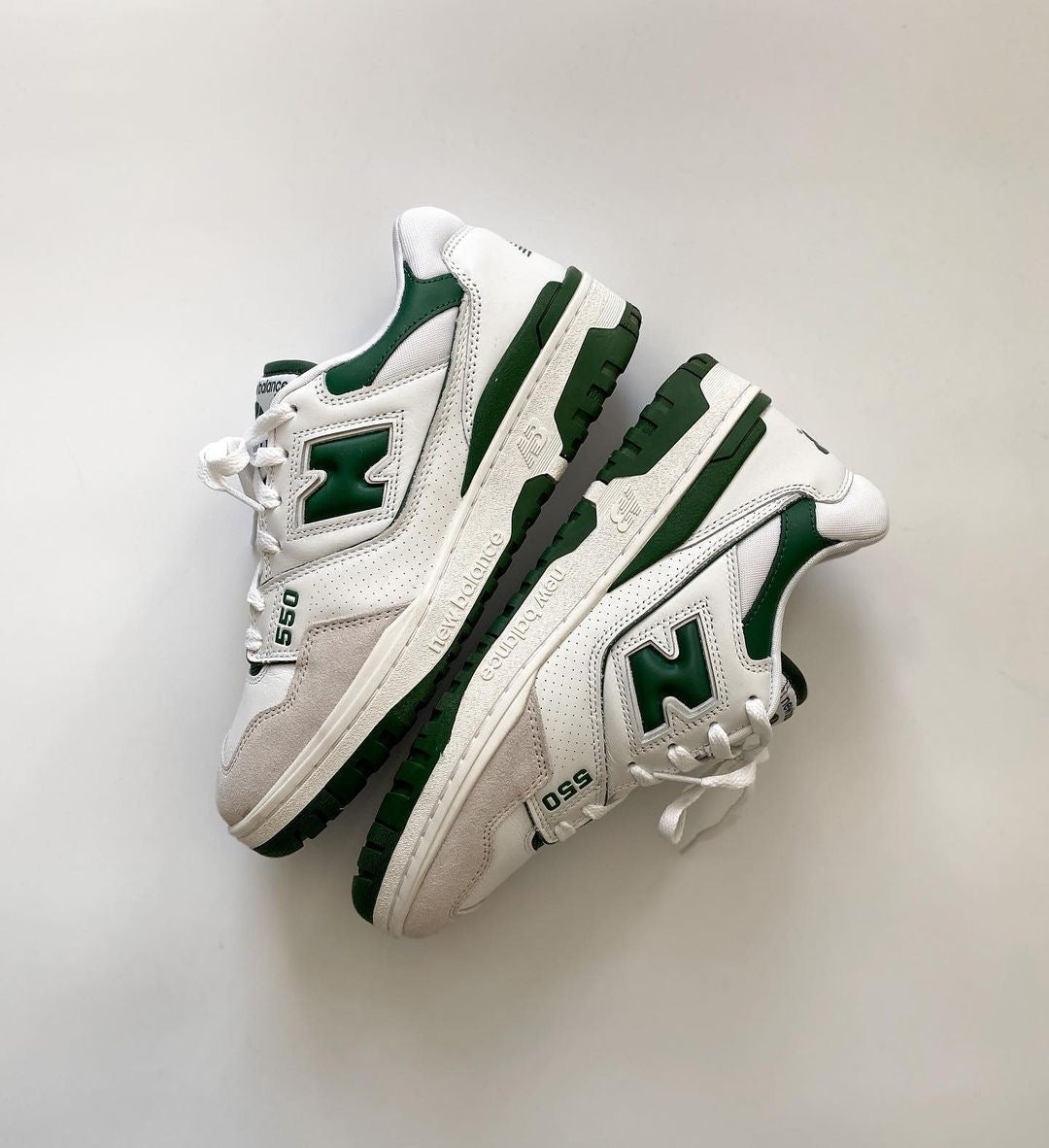 WMNS NB Balance 550 Low Top Sneaker “ White Green “
