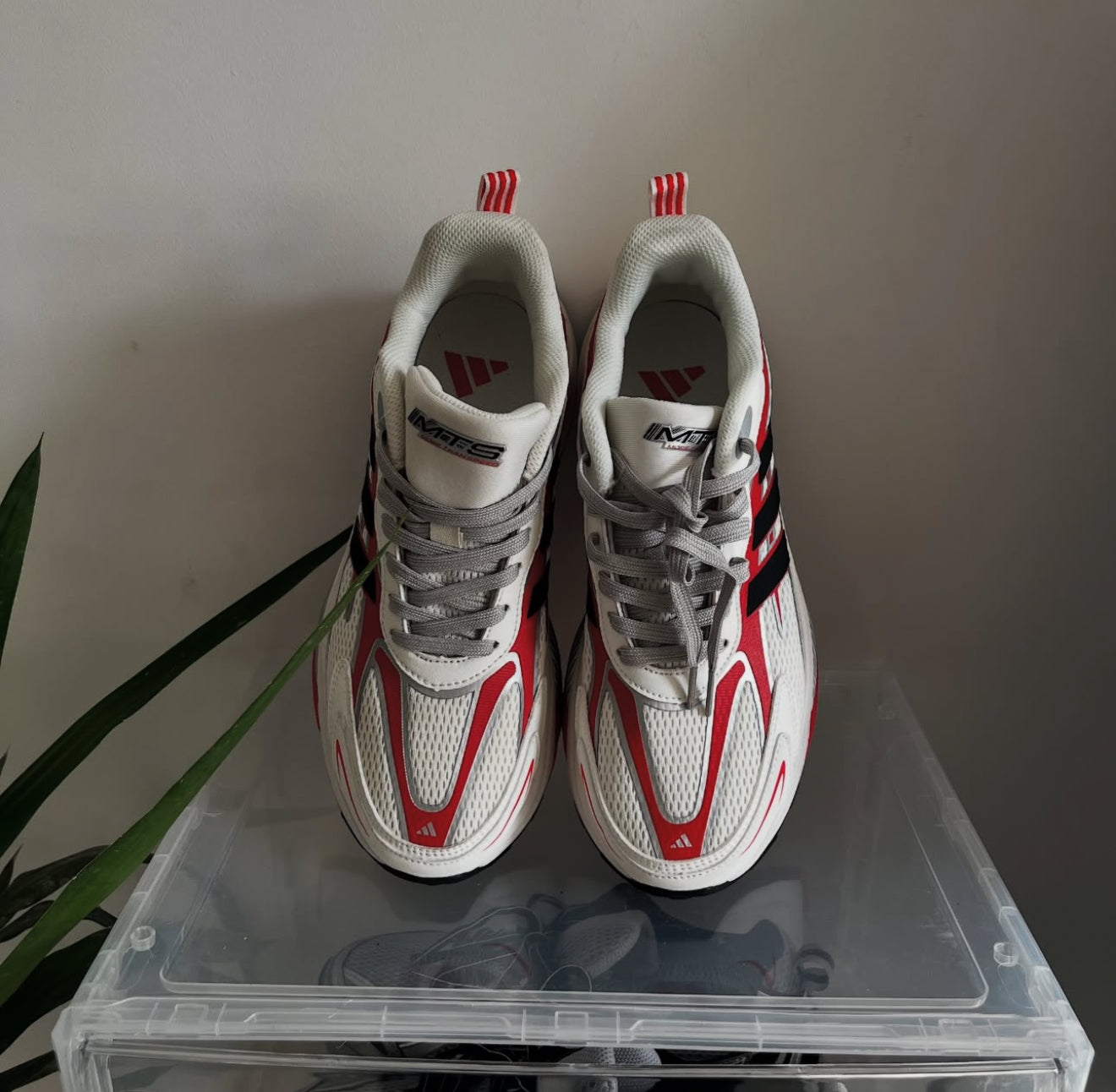 Adi MTS Pro Running White Black Red