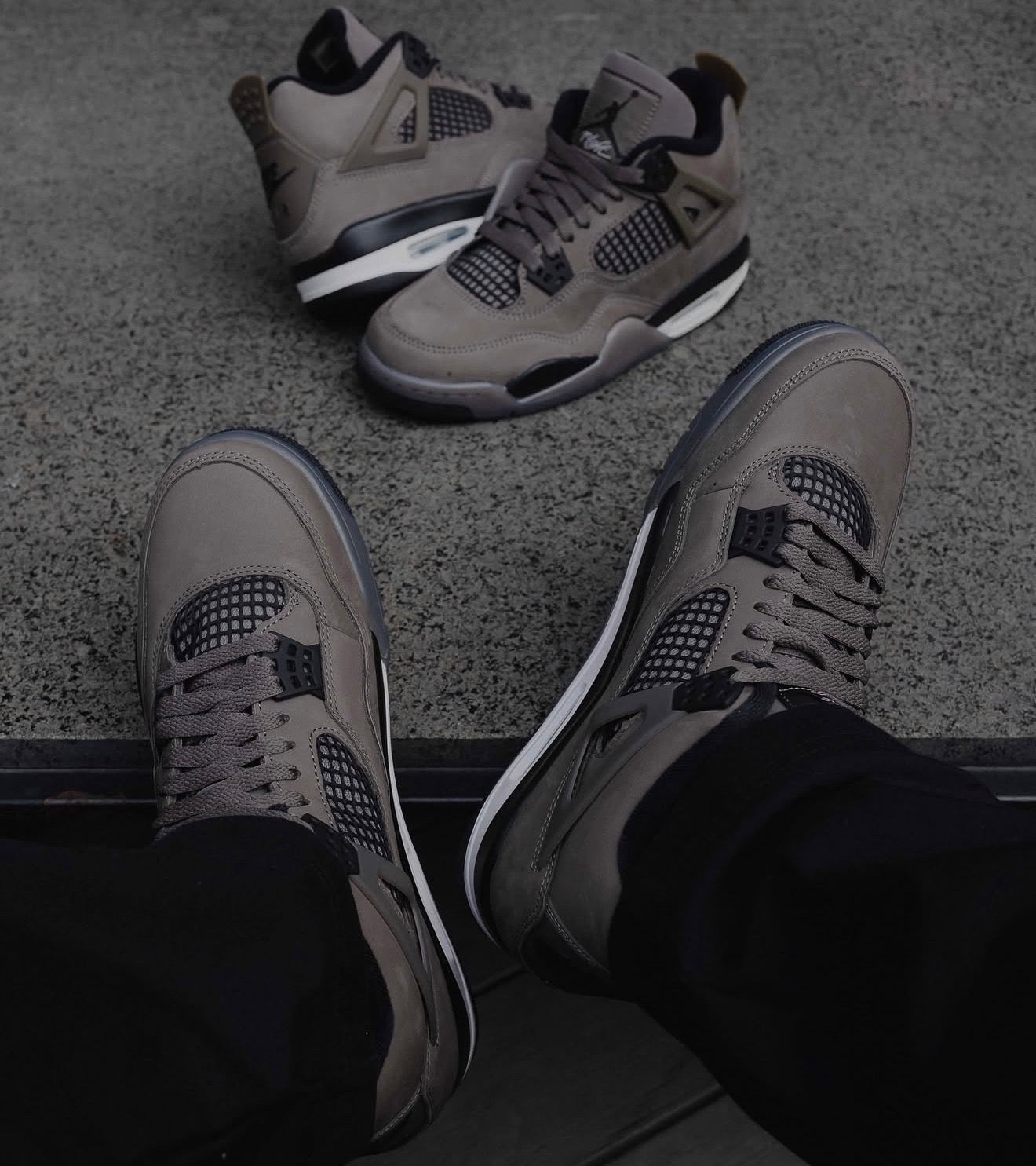 Air Jordan 4 Retro Cave Stone